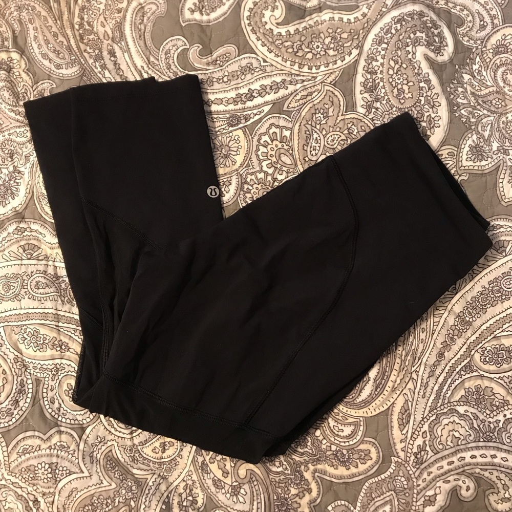 ❤️ LULU crops sz 8 ❤️